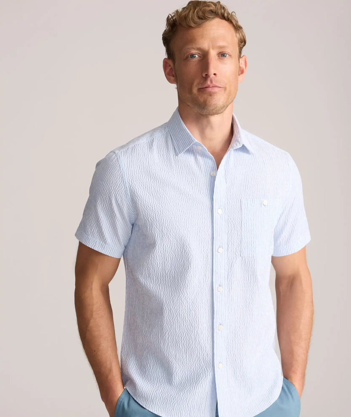 Performance Seersucker Short-Sleeve Shirt